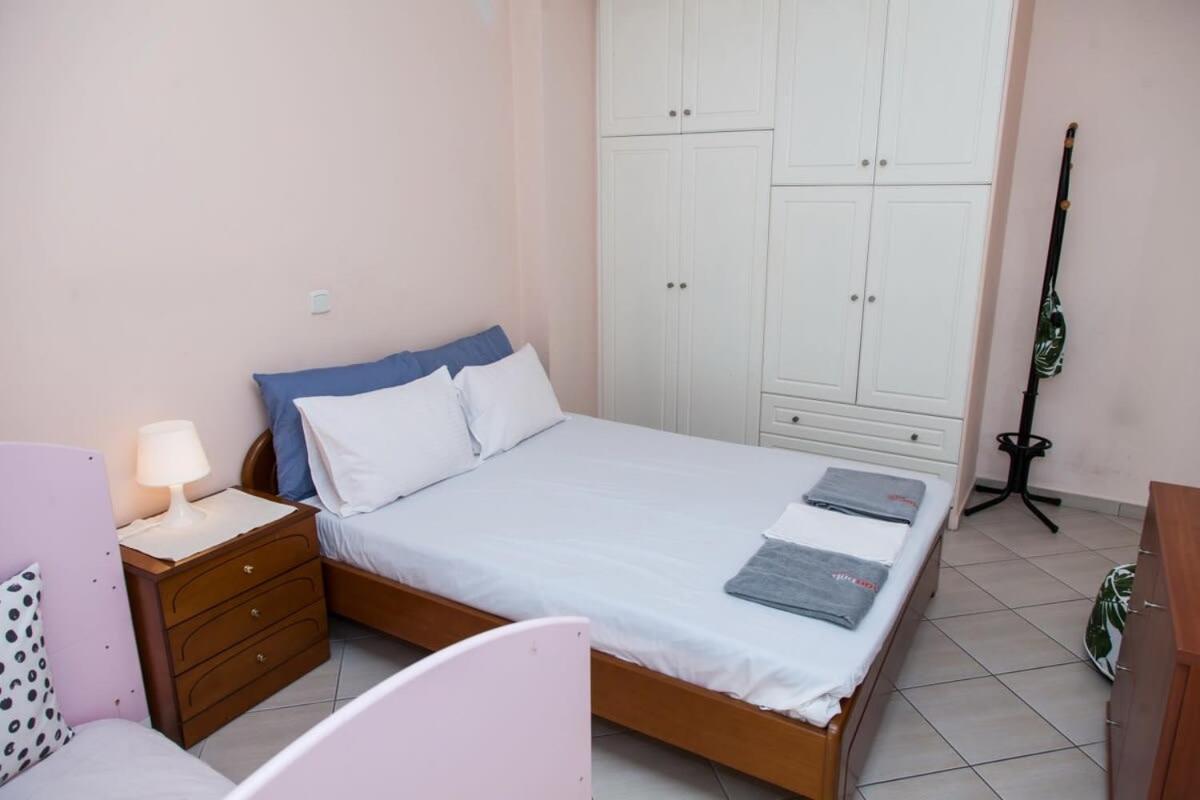 Lovely Apt In Peristeri 아테네 외부 사진